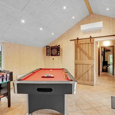 Gorgeous Home In Oksbol With Sauna