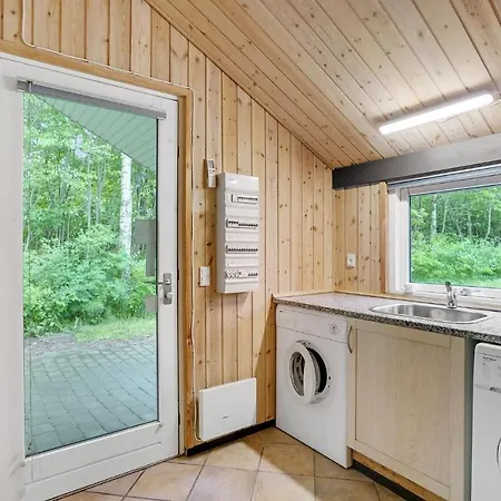 Prázdninový dům 4 Bedroom Stunning In Oksbol *